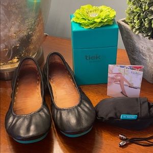 Tieks Matte Black Leather Flats 9